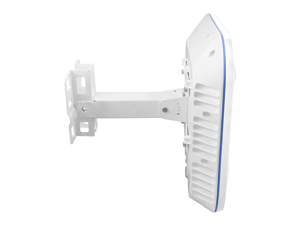 Access Point exterior Wi-Fi 6 , doble radio, , IP68, 1.8Gbps, antena interna; 1 puerto RJ45 10/100/1000 PoE In,1 puerto SFP 100/1000, incluye kit de montaje en poste y pared. No incluye fuente 4