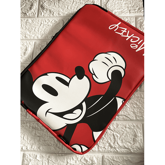 Funda Laptop Disney® Roja Mickey  - Image 2