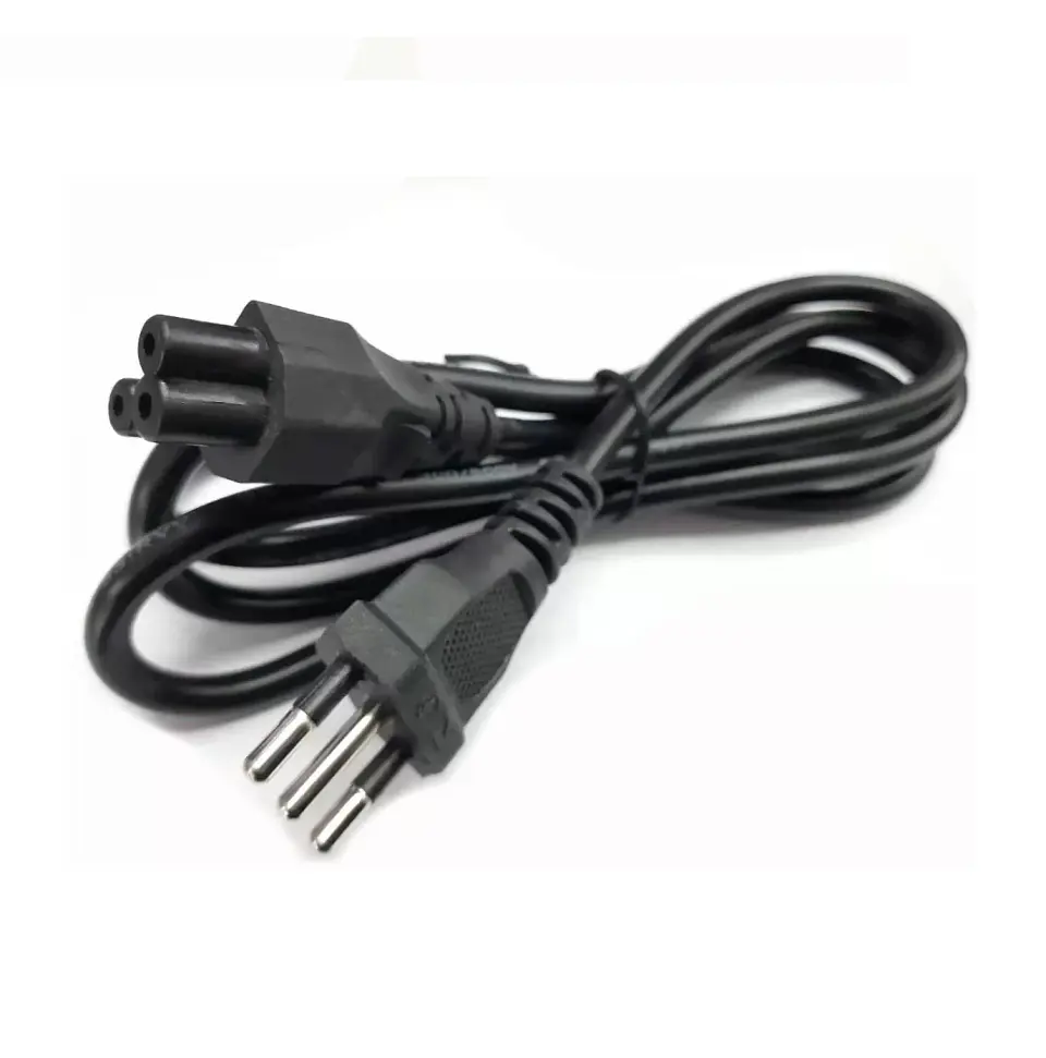 Cable de Poder Tipo Trebol 1.8 Mts 0150079 2