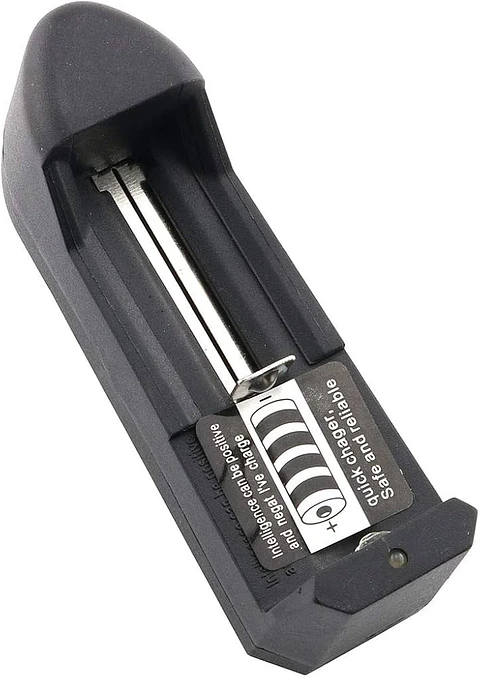 Cargador de Pilas 18650 Universal Individual CH100