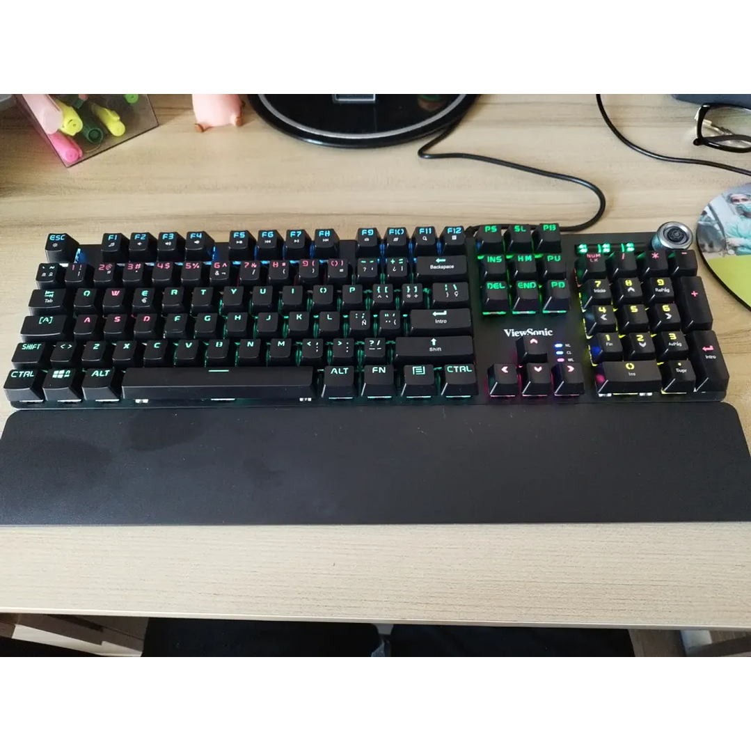 Teclado Mecánico Retro Iluminado con Apoya Muñeca ViewSonic 2