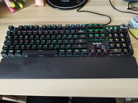 Teclado Mecánico Retro Iluminado con Apoya Muñeca ViewSonic