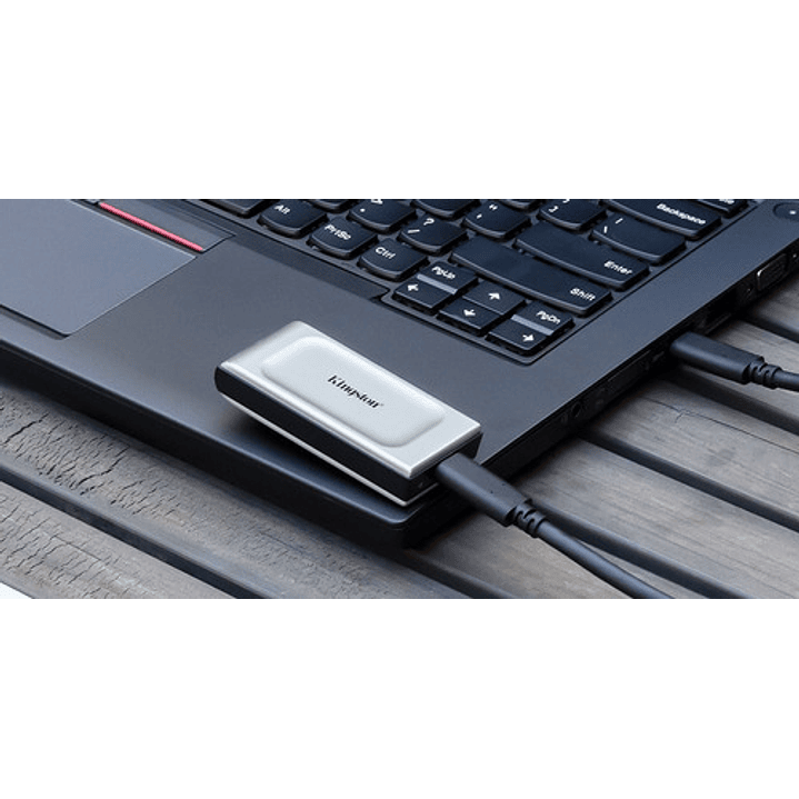 Disco Duro Externo Kingston Xs2000 2tb Ssd Rápido Plateado 3