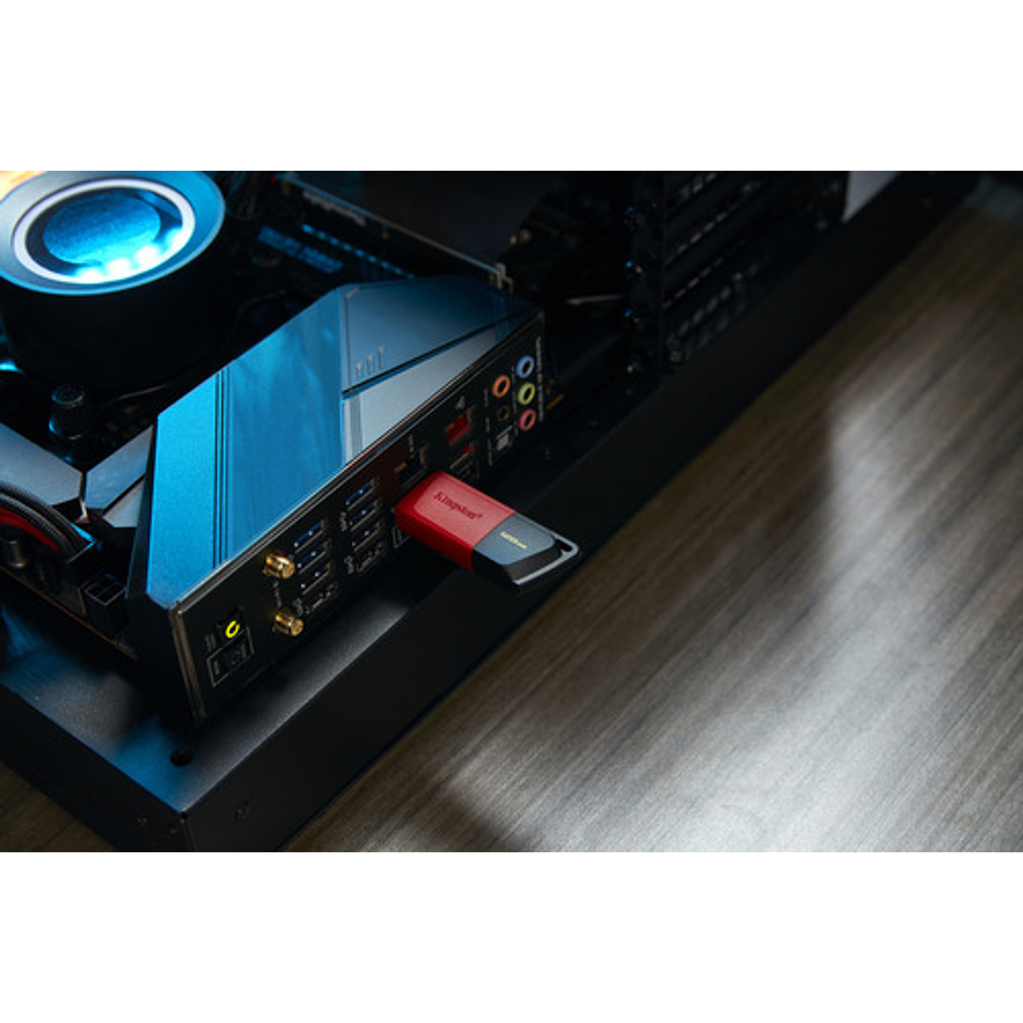 Pendrive Kingston Exodia M 128gb Usb 3.2 Gen 1 Rojo 2