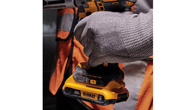 Batería De Iones De Litio Dewalt Dcb203-b3 20v 2ah 3