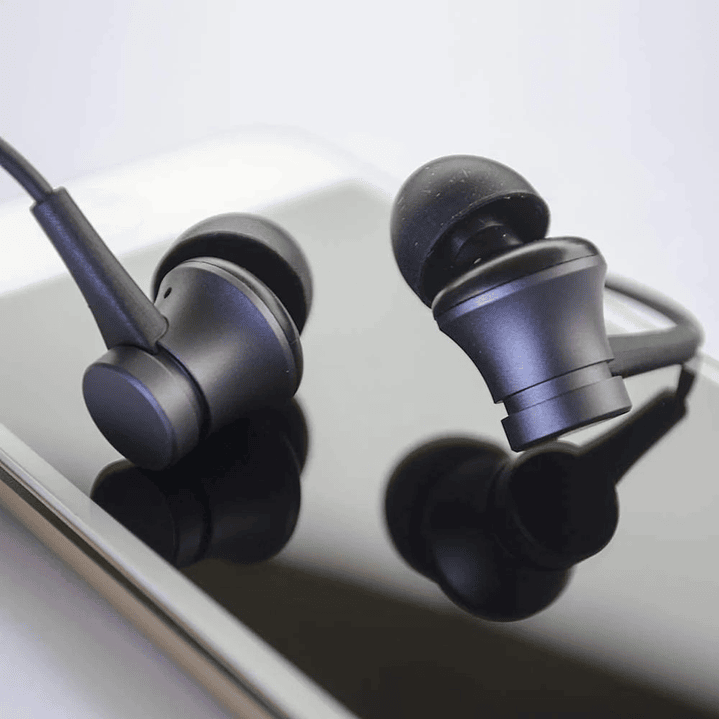 Audifonos Xiaomi Mi In-Ear 14273 Jack 3.5 Negros 3