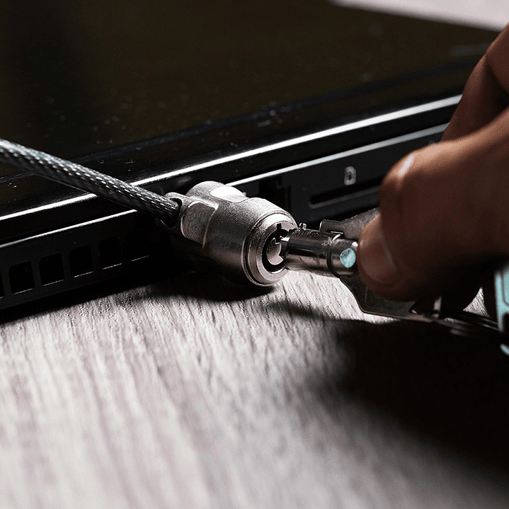 Candado Seguridad Notebook Klip Xtreme KSD330 5