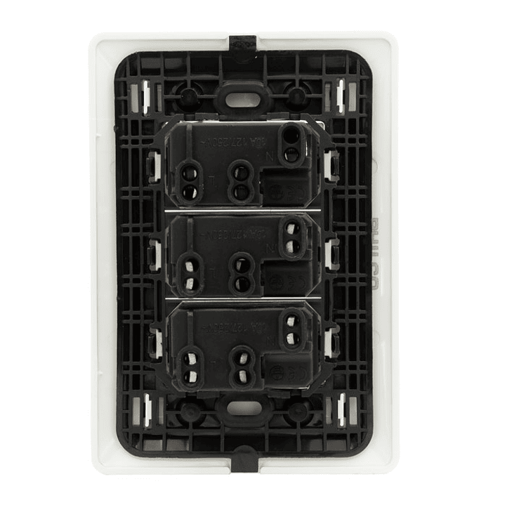 Enchufe Tomacorriente Philco Triple 250v 10A  3