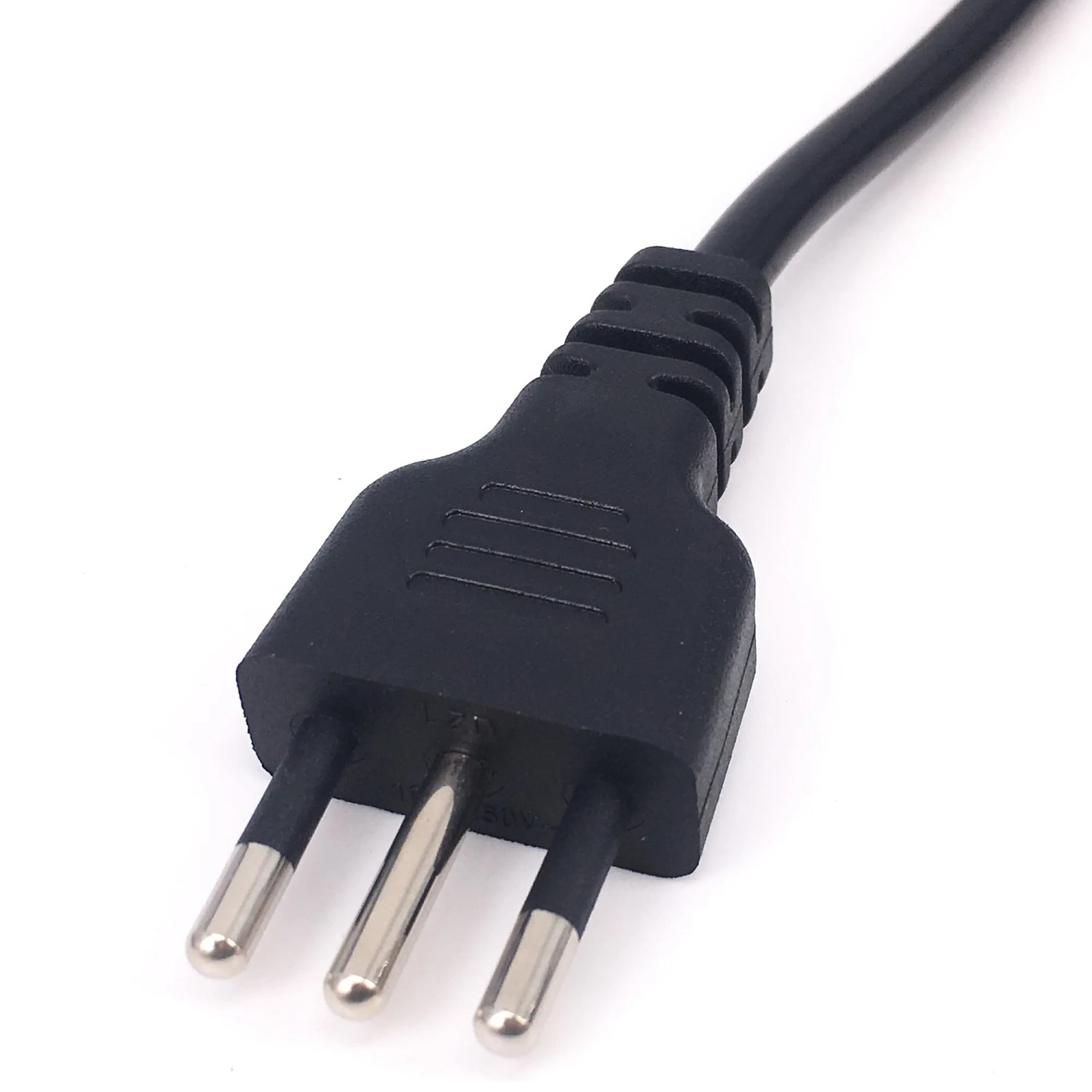 Cable Fuente de Poder Para PC 1.8mts 3