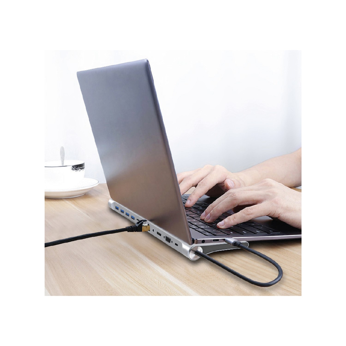 Hub USB Multipuerto USB-C Tecnolab 11 en 1 TL363 4