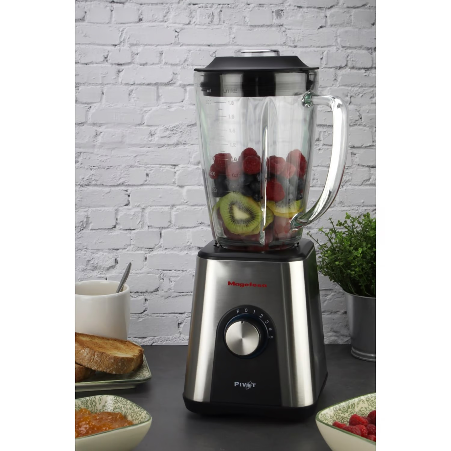 Licuadora Pivot 4 Cuchillas 1000Watts MGF4298 Magefesa 4