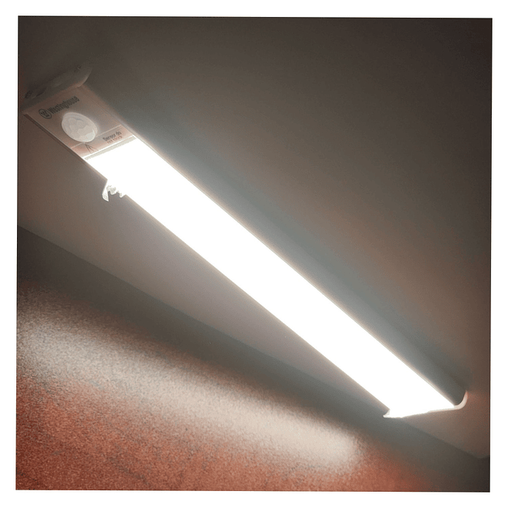 Lámpara Recargable Sensor Movimiento WF229-CB Westinghouse 8