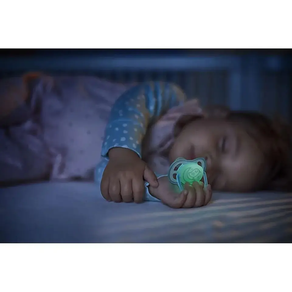 2 Chupetes Avent Nocturno 6-18m Azul SCF376/21 2