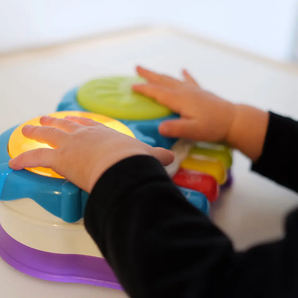 Juguete Piano De Actividades Musica Y Luces Playgro 5