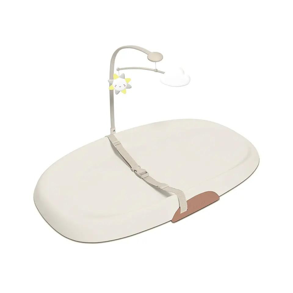 Cambiador Lavable Con Móvil Y Cinturón De Seguridad Skip Hop 1