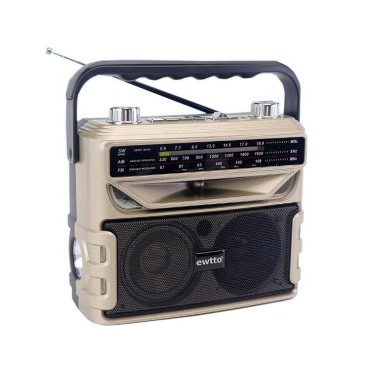 Radio 3 Bandas con Linterna 1