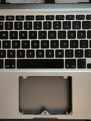 Base Inferior / Carcaça Interna MacBook A1278 - 2010 – Original Apple