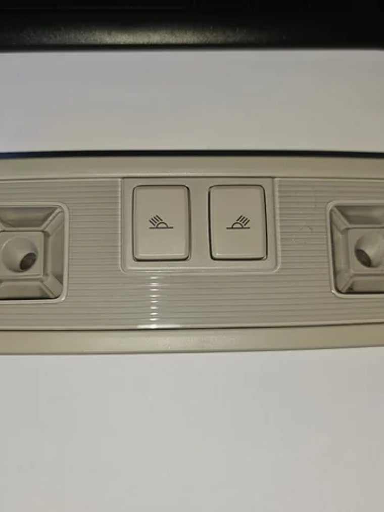 Quebra-luz Traseiro Iluminação de Salão (Cabina) - Ref. 5G0947291K 1