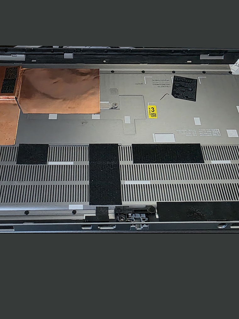 Carcaça Base Inferior (Bottom) – Dell Precision 7550 1