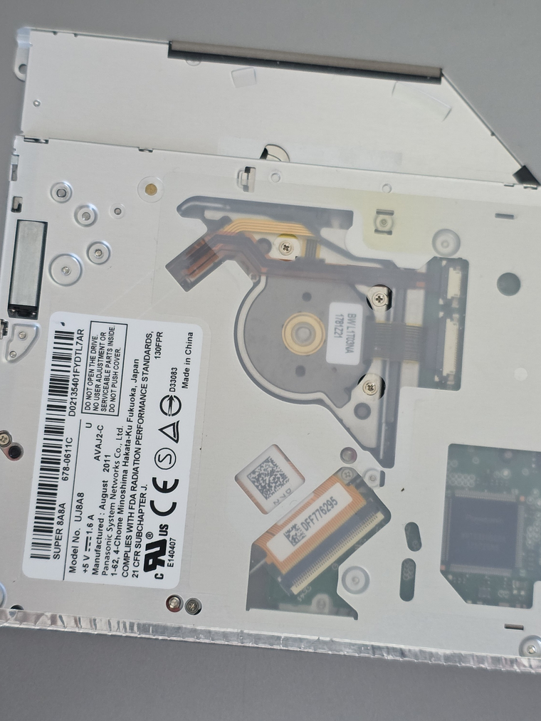 Gravador de DVD Apple UJ8A8 – MacBook Pro A1278 (2009–2012) 1