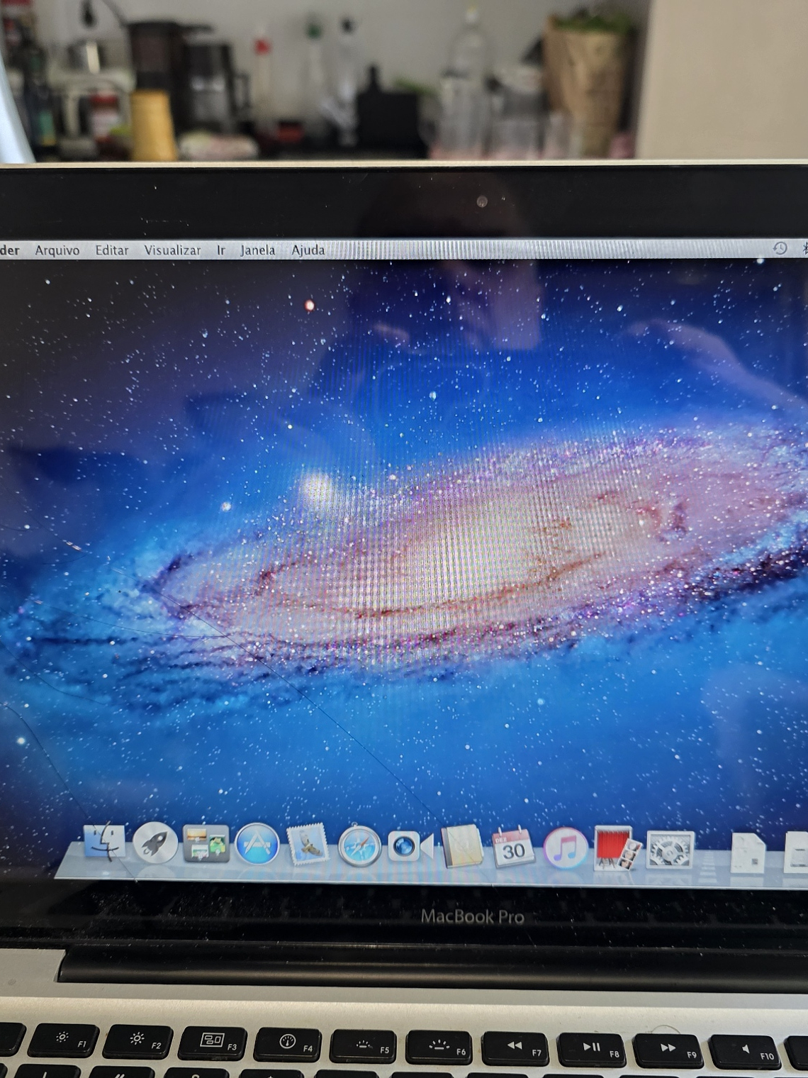 Ecrã LCD – MacBook Pro A1278 (2008–2009) – Vidro Trincado 1