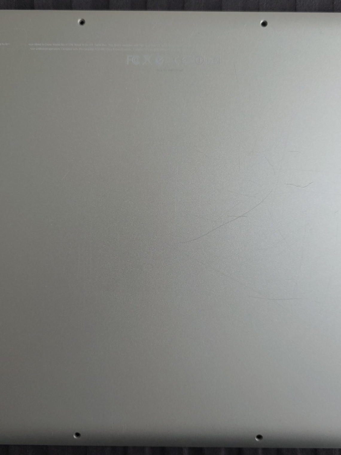 Tampa Inferior – MacBook Pro A1278 (2009) 1