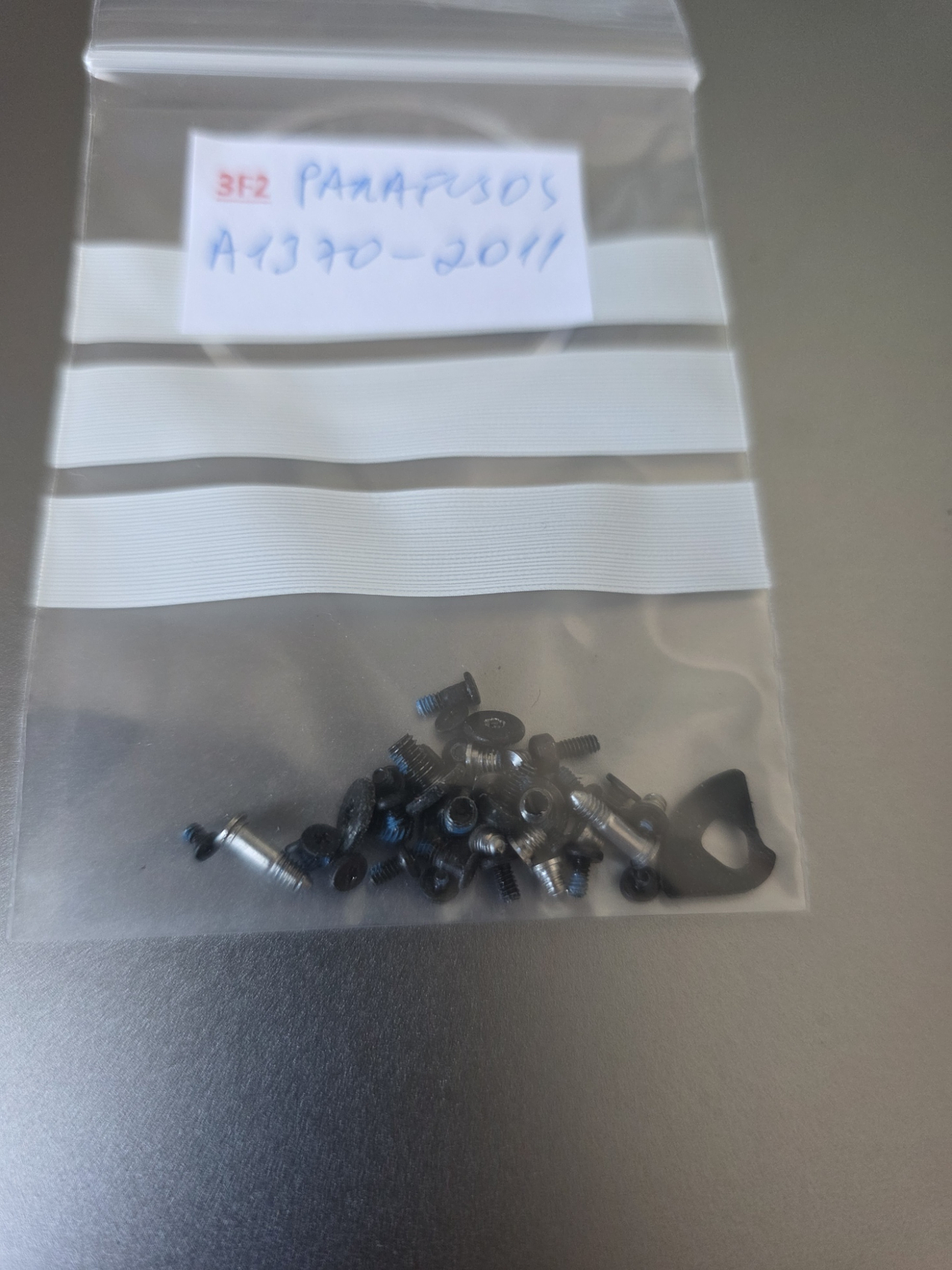 Conjunto de Parafusos – MacBook Air A1370 (2011) 1