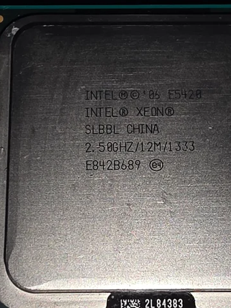 Intel Xeon E5420 SLBBL 2.5GHz Socket 771 1