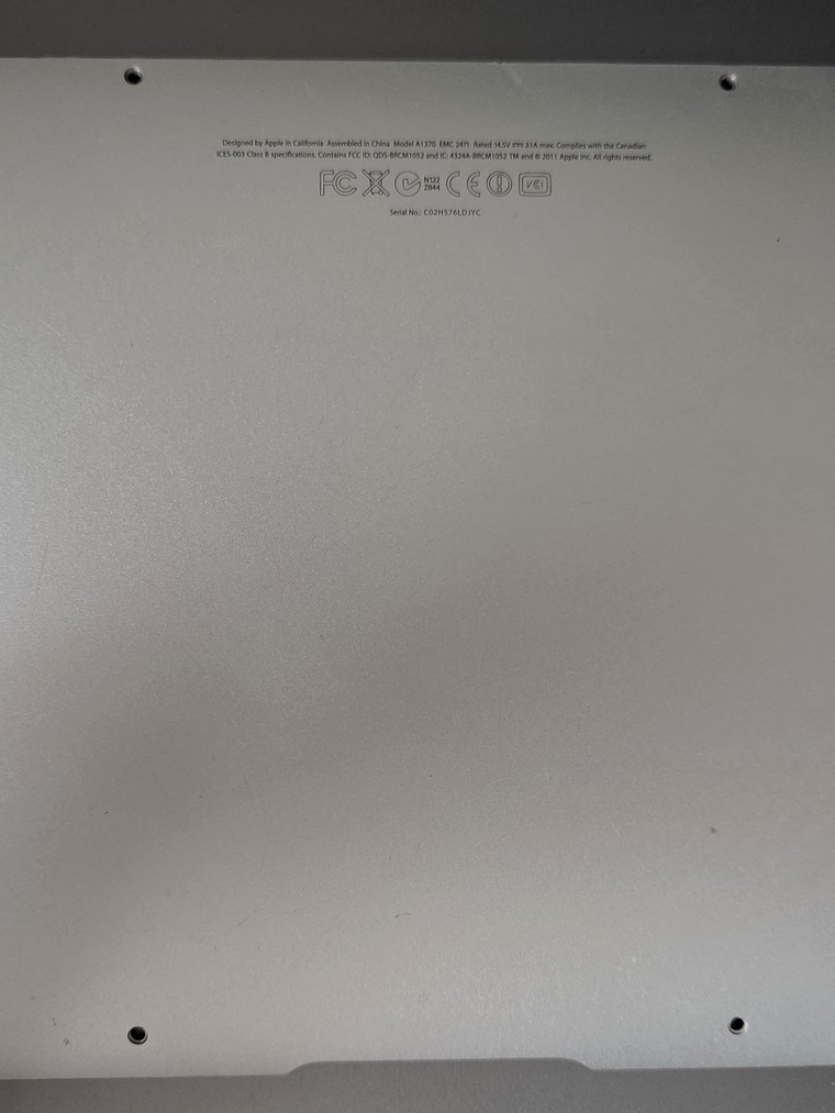 Base Inferior MacBook Air A1370 (2011) 1