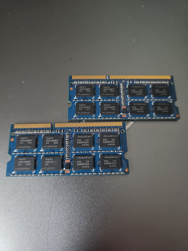 Memória DDR3 4Gb 2X2GB Hynix – PC3-8500S 2