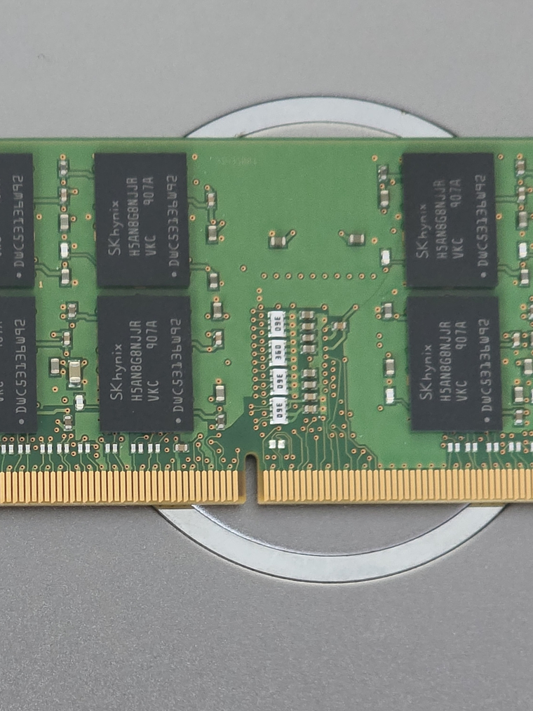 Memória SK hynix DDR4 16GB 2666MHz SO-DIMM HMA82GS6JJR8N-VK 6