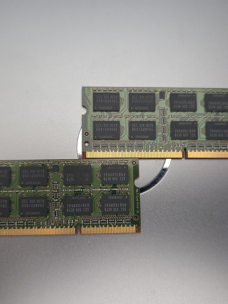 Memória Samsung DDR3 4GB (2x2GB) – M471B5673EH1 2