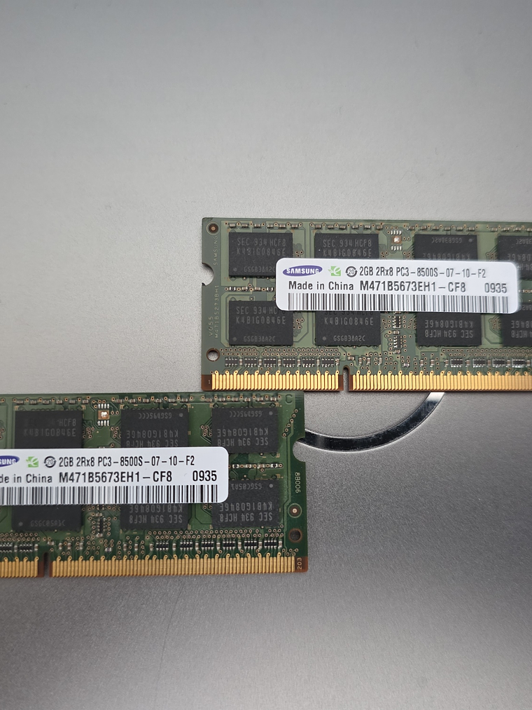 Memória Samsung DDR3 4GB (2x2GB) – M471B5673EH1 1