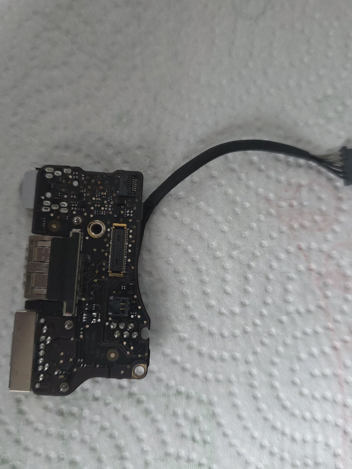 Notebook Apple Macbook A1466 Emc 2925 2015 - 46D 9