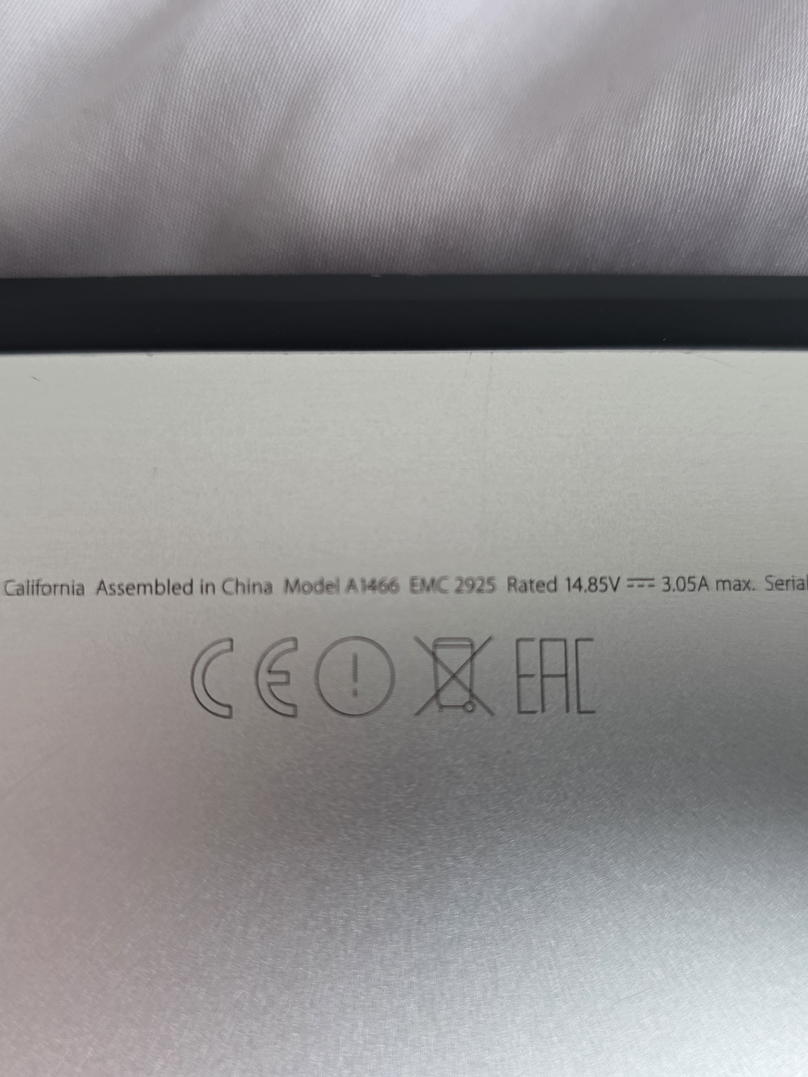 Notebook Apple Macbook A1466 Emc 2925 2015 - 46D 33