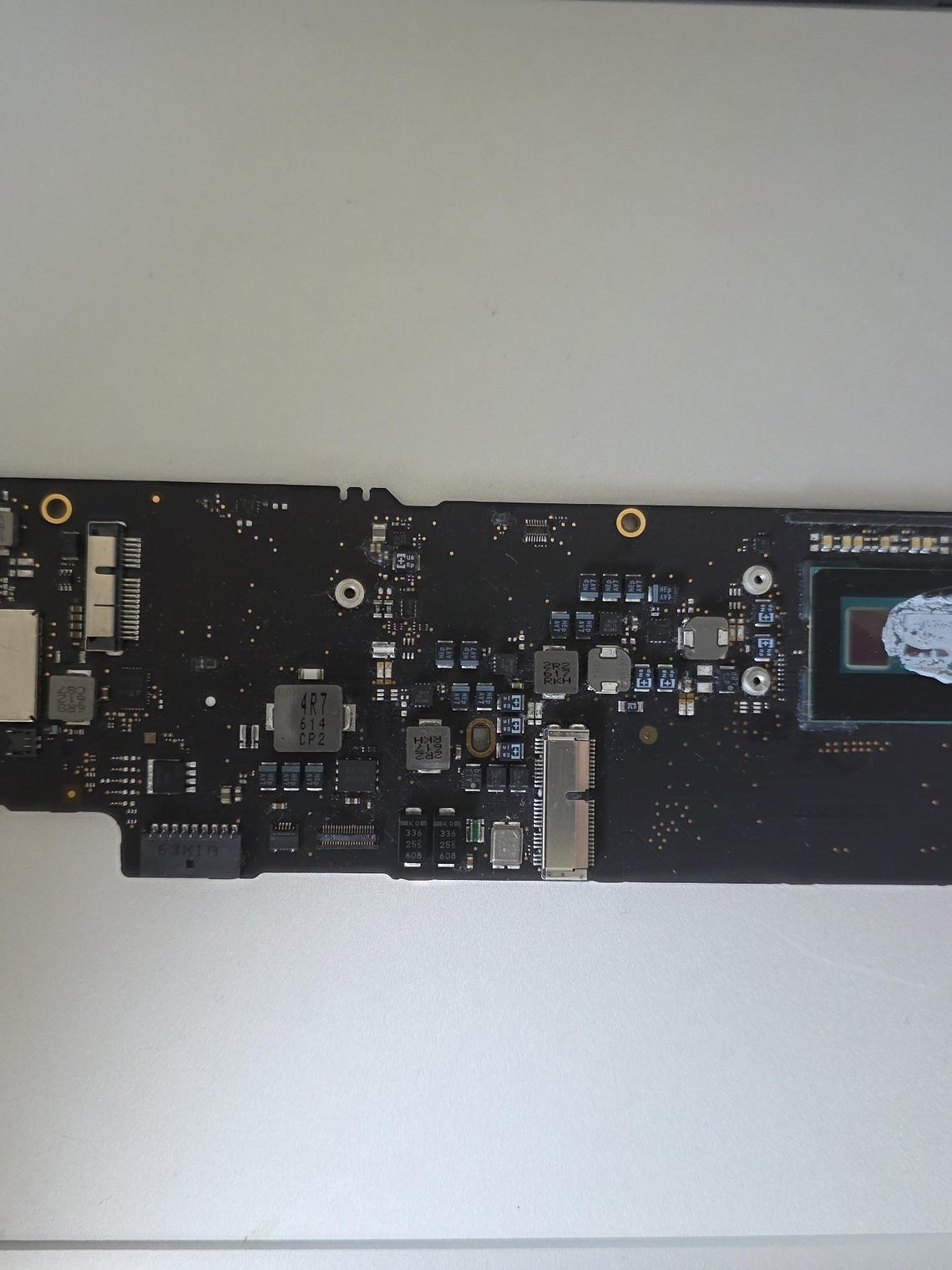 Peças do Macbook A1466 - 47E 1