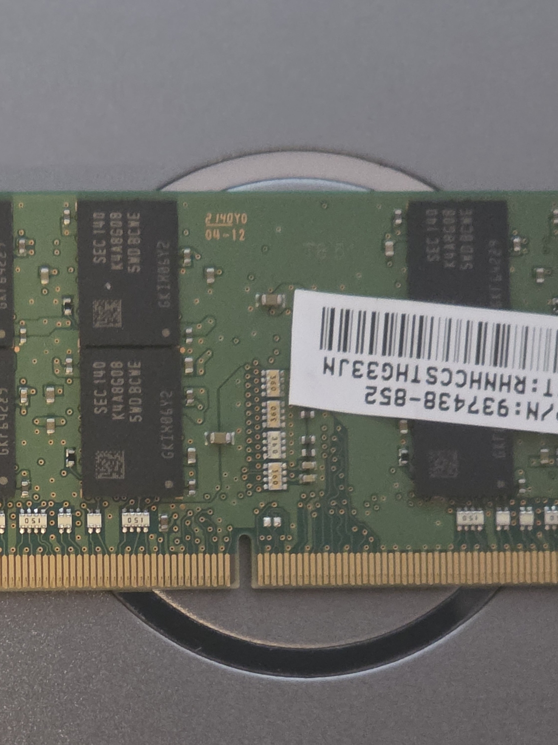 Memória RAM Samsung 16GB DDR4 - M471A2K43EB1-CWE 2