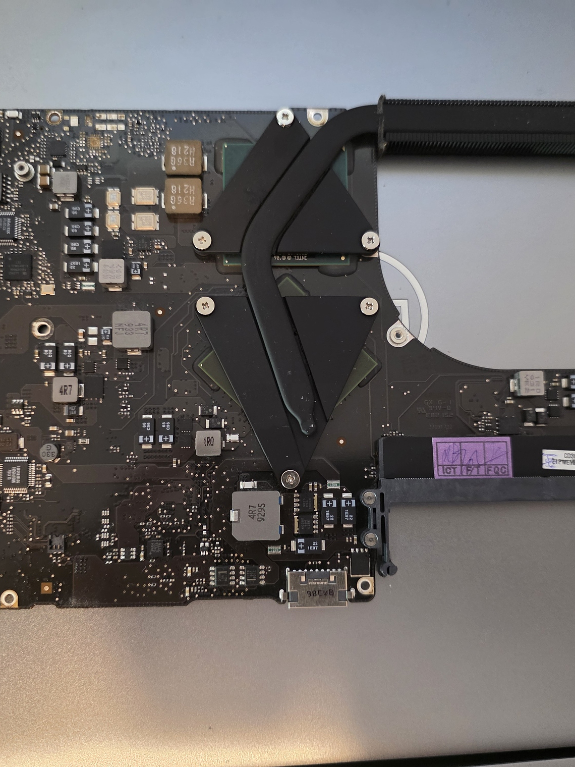 Peças para MacBook Pro A1286 Mid 2009 - 49A 5