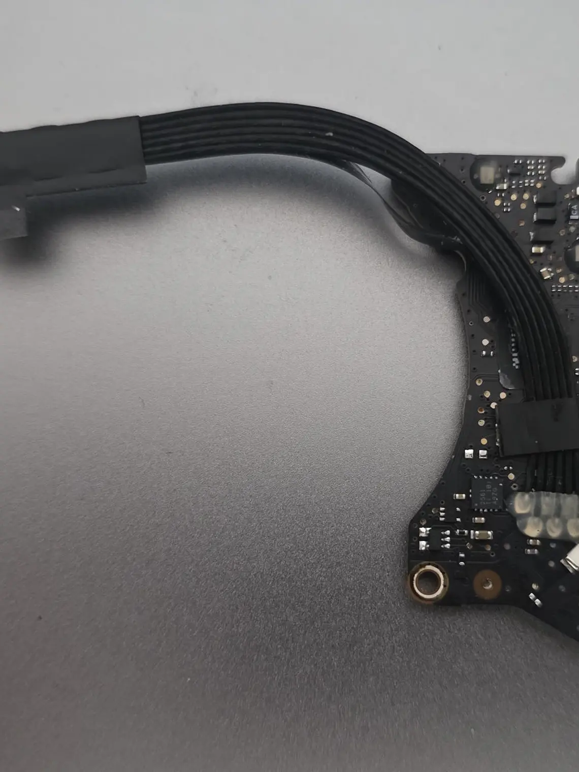 Peças do MacBook Air A1370 EMC 2471 - 2011 - 4A0 7