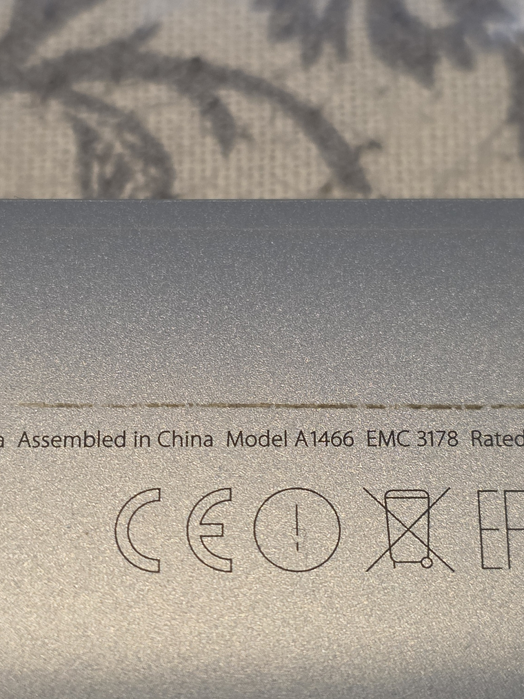 Peças do Macbook A1466 - Emc 3178 - 4B2 7