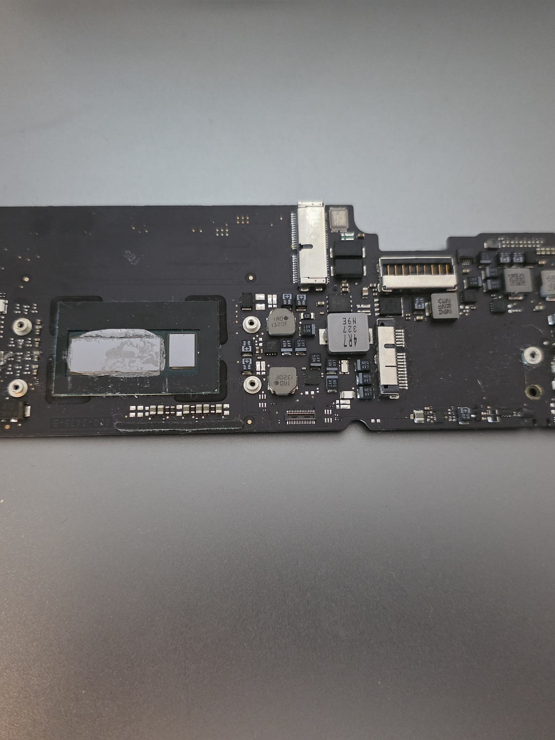 Peças do Macbook A1465 EMC 2631 4Gb i5 1.3Ghz - 4B1 6