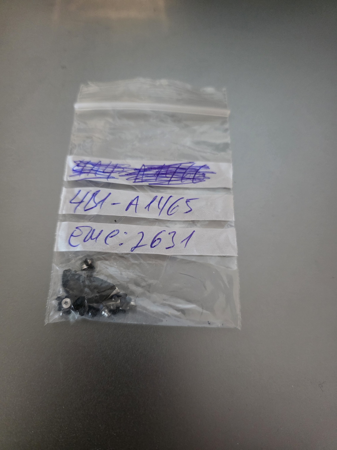 Peças do Macbook A1465 EMC 2631 4Gb i5 1.3Ghz - 4B1 8