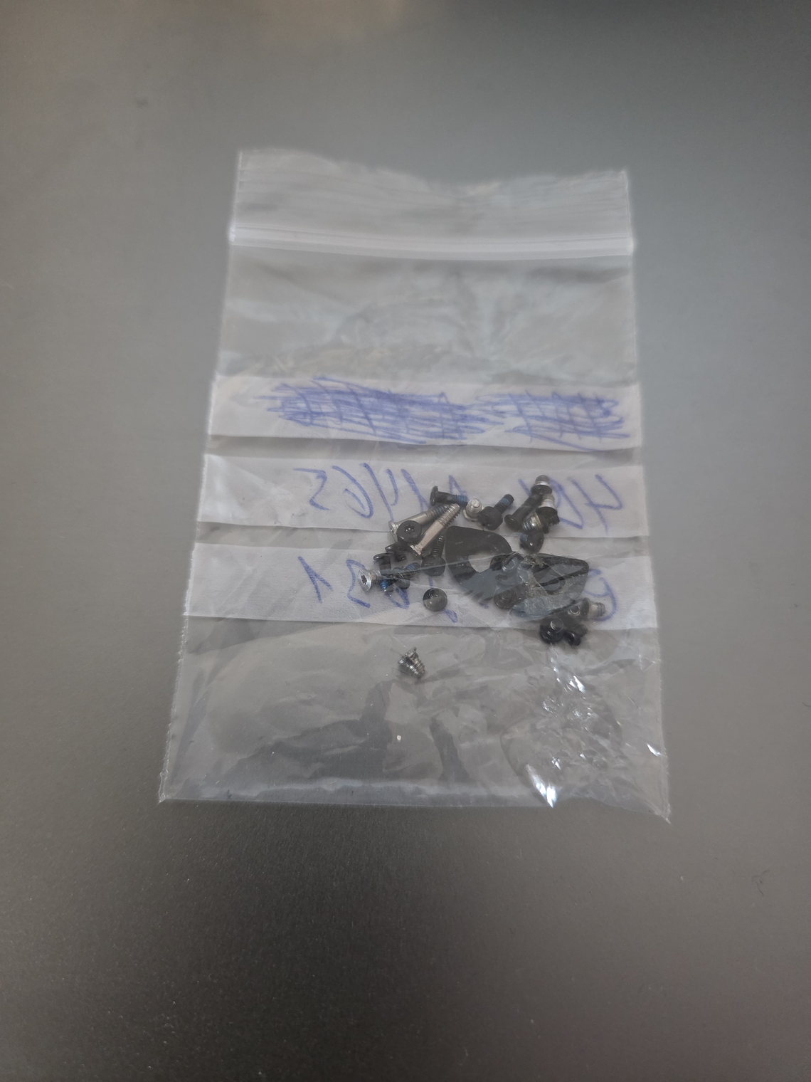 Peças do Macbook A1465 EMC 2631 4Gb i5 1.3Ghz - 4B1 14