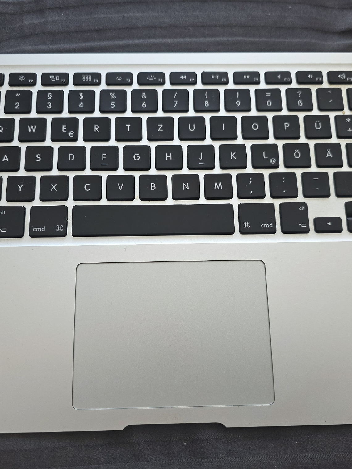 Peças do Macbook A1466 - Emc 3178 - 4B6 10