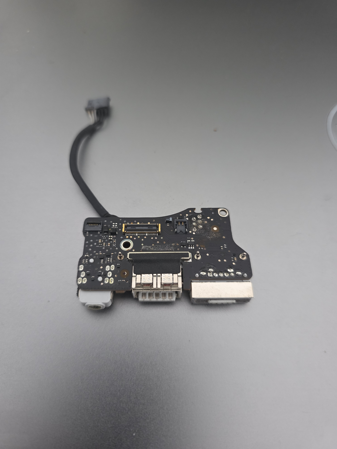 Peças do Macbook A1466 - Emc 3178 - 4B6 15