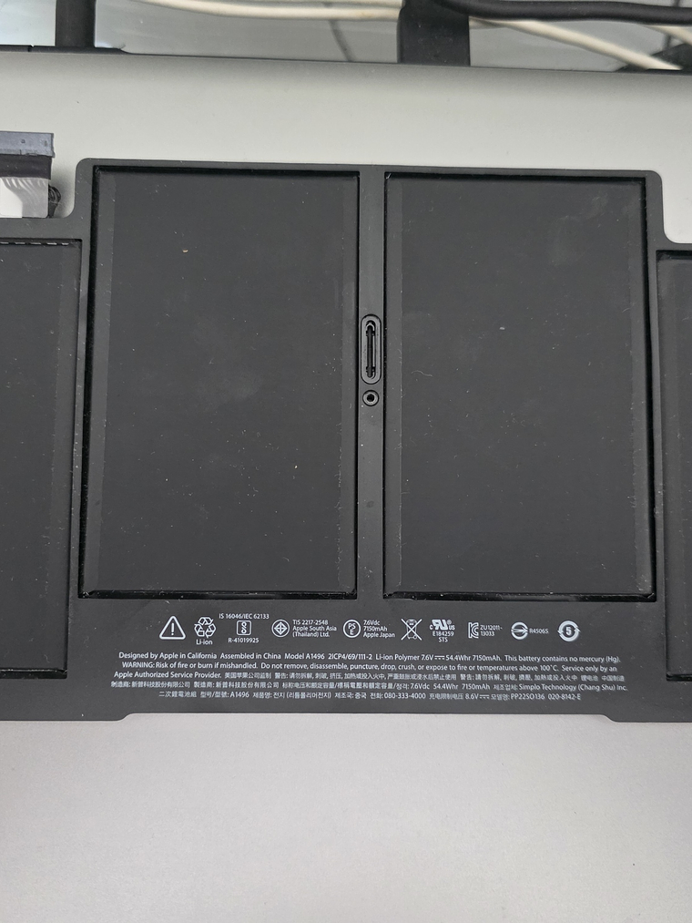 Peças do Macbook A1466 - Emc 3178 - 4B6 17