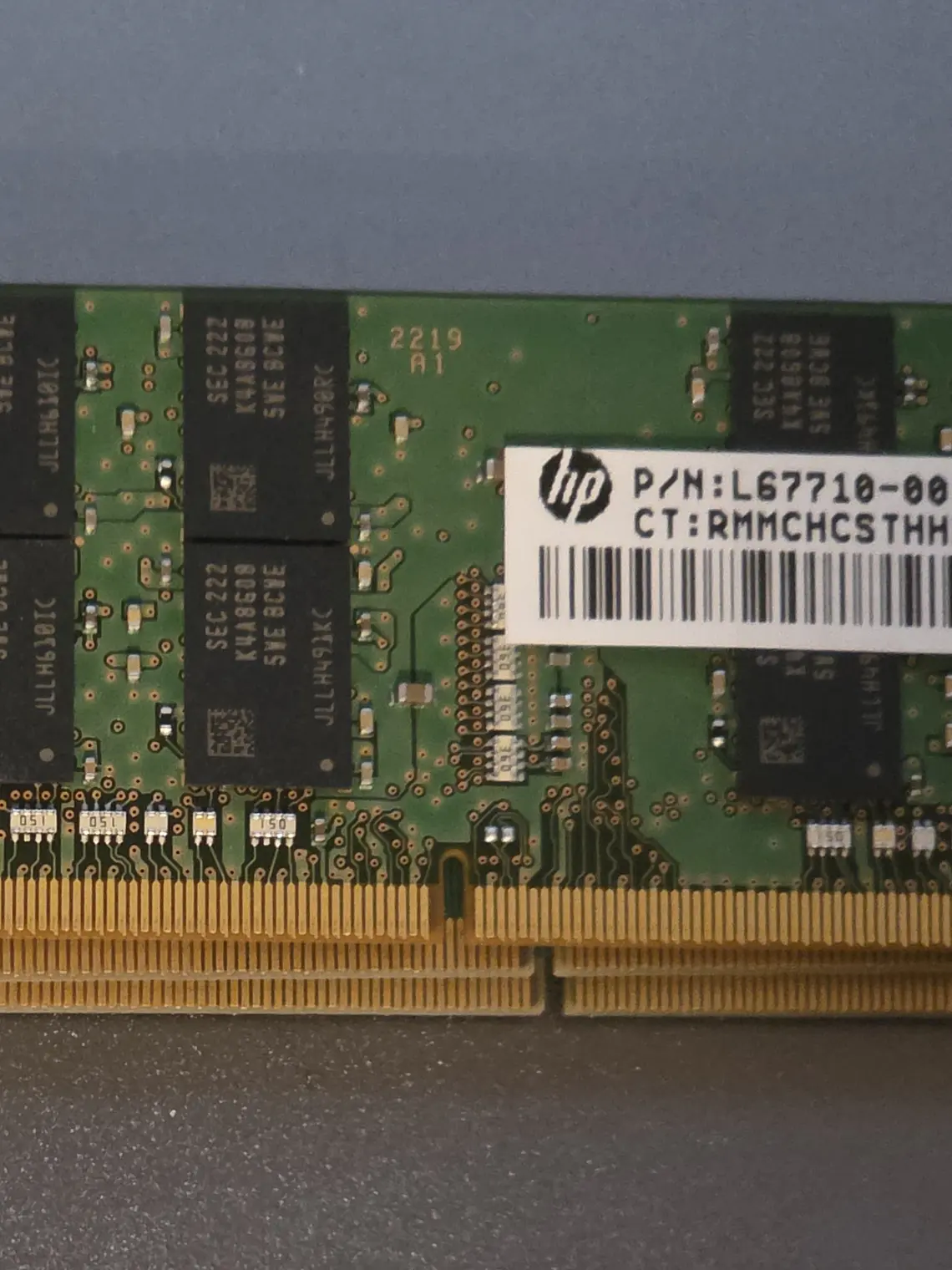 Memória RAM Samsung 16GB DDR4 - M471A2K43EB1-CWE 2