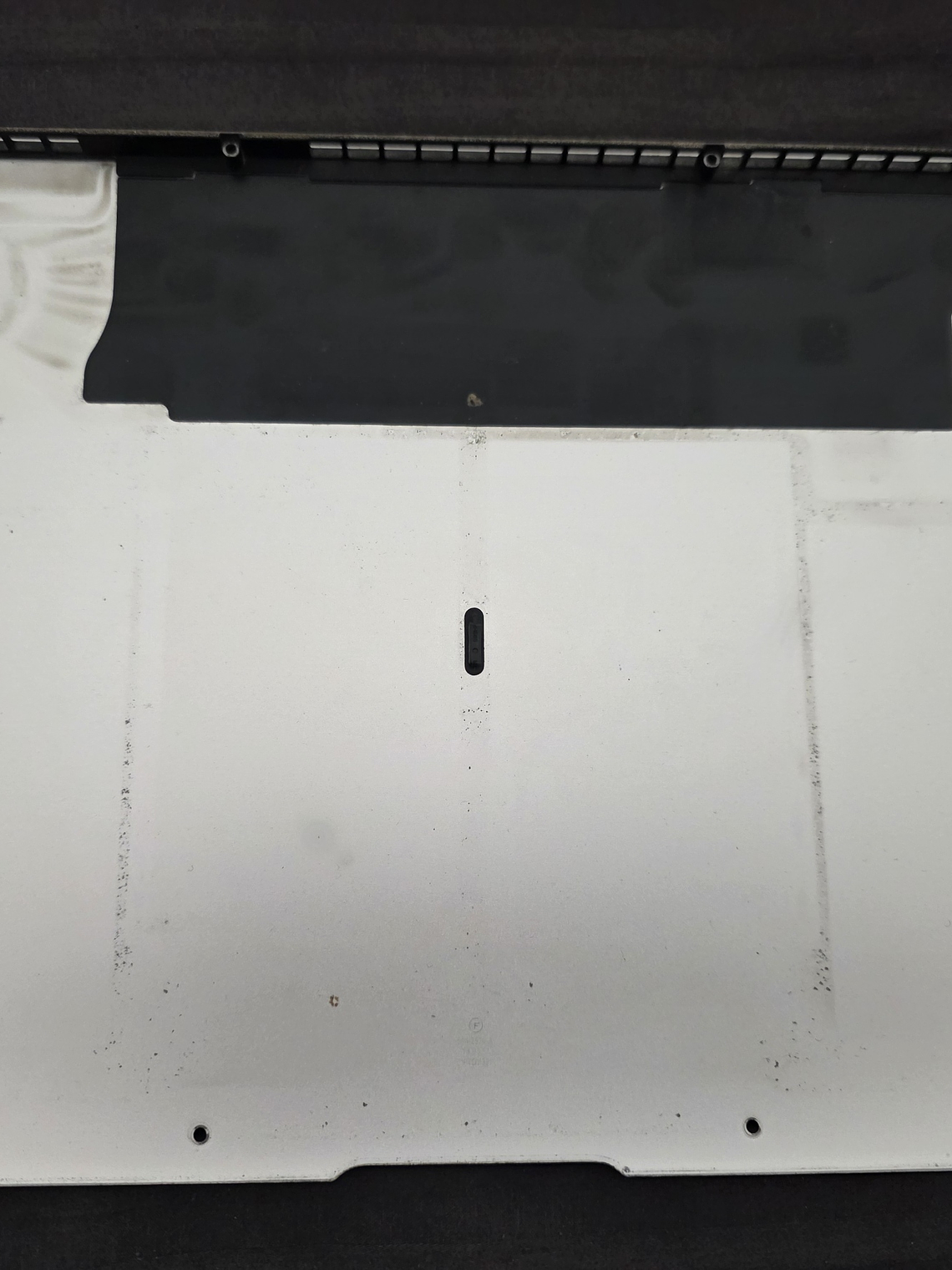 Peças do Macbook A1466 - Emc 2559 - 4B8 22