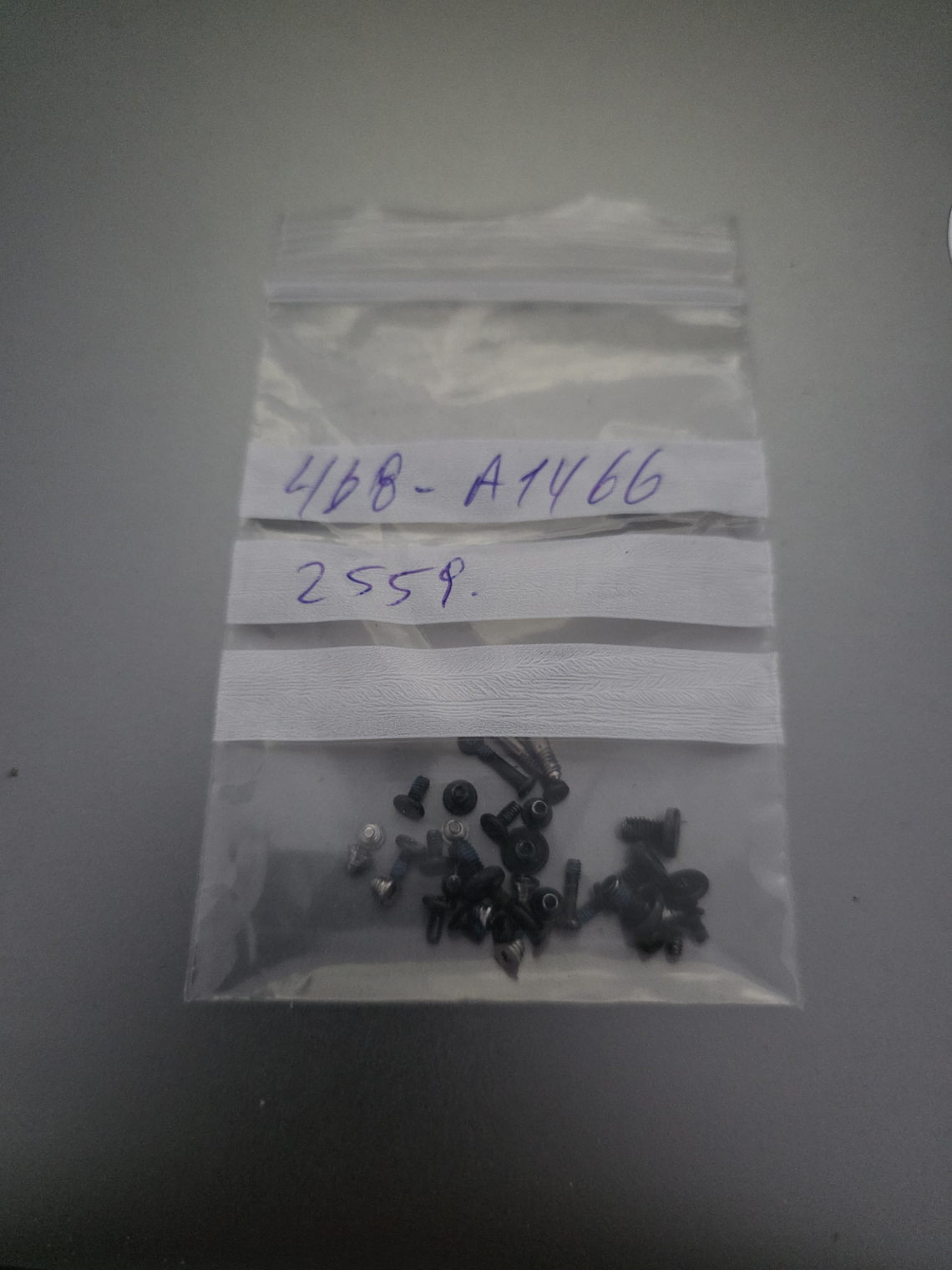 Peças do Macbook A1466 - Emc 2559 - 4B8 29