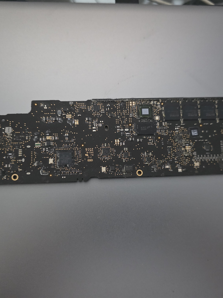 Peças do Macbook A1466 - Emc 2925 i5 1,6 Ghz - 492 6